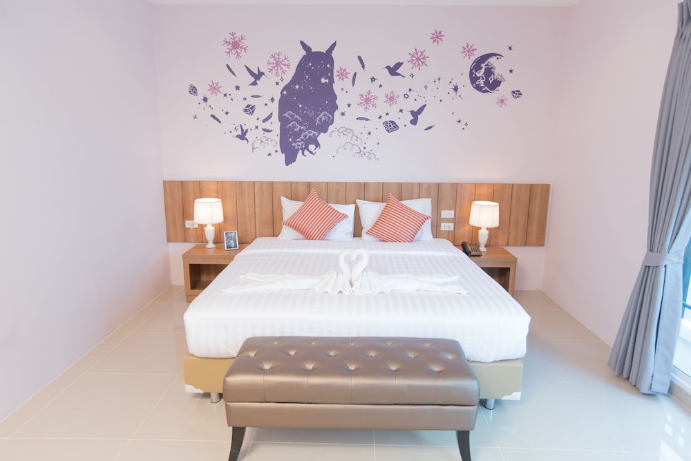Suite, King Bed