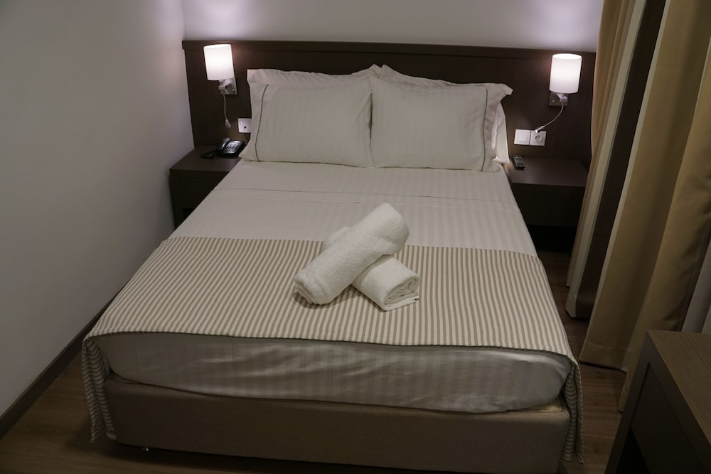 Piraeus Port Hotel 23/34