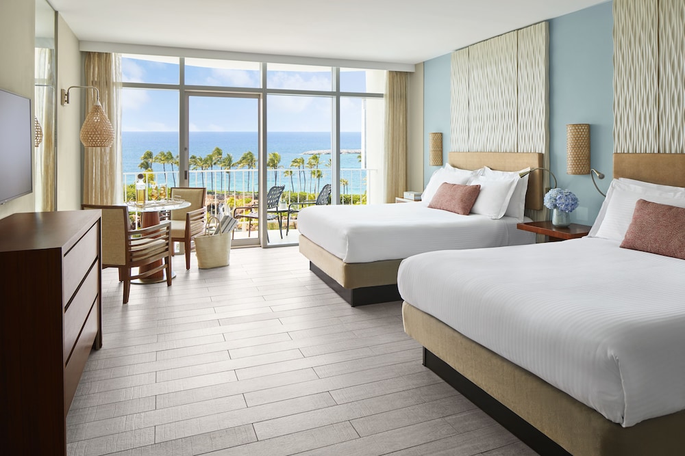 Premium, 2 Queen Beds, Water View