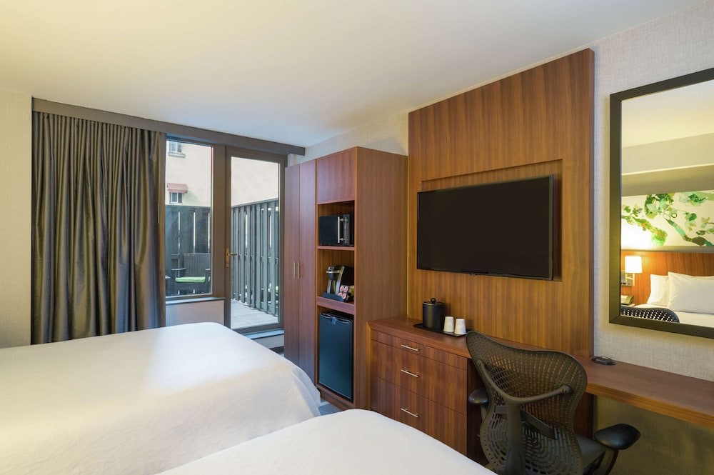 Hilton Garden Inn New York/Central Park South-Midtown West 14/43