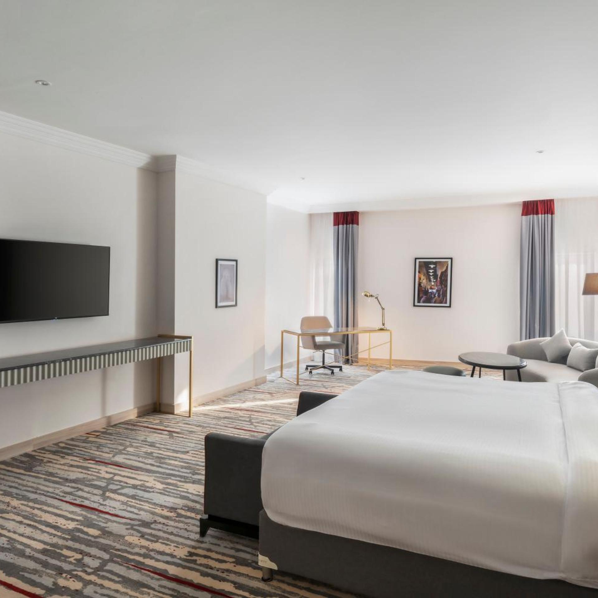 Ramada by Wyndham Doha Old Town 24/64