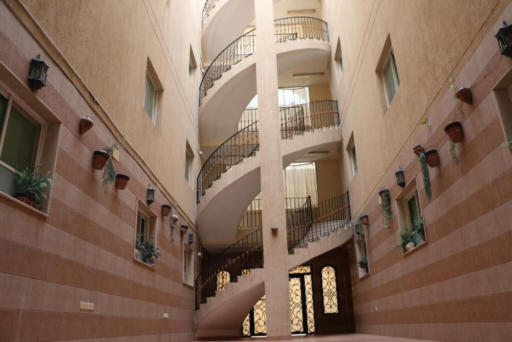 العلياء(Al Alya Hotel Rooms and Suites) 7/19