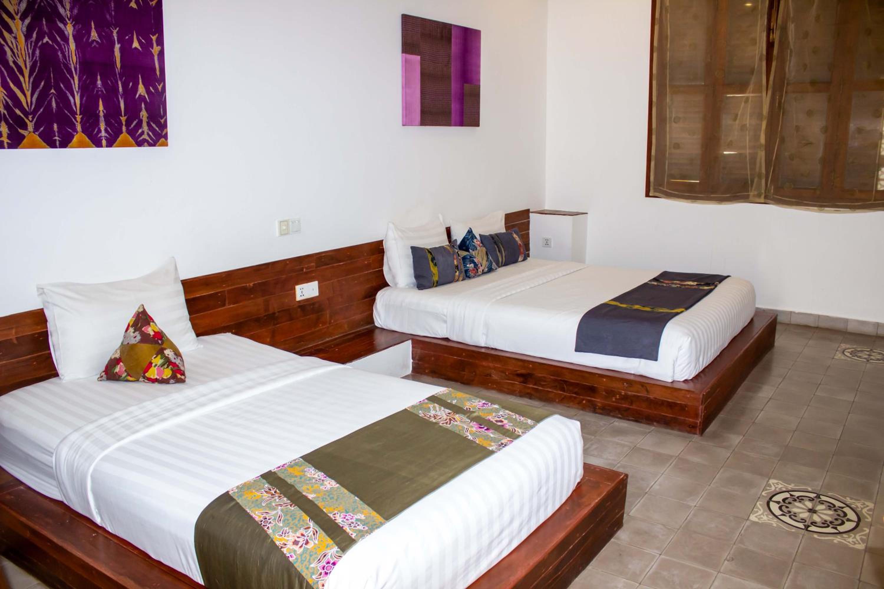 غرفة عائلية بسرير كوين وسرير فردي، House Boutique Eco Hotel 2/6