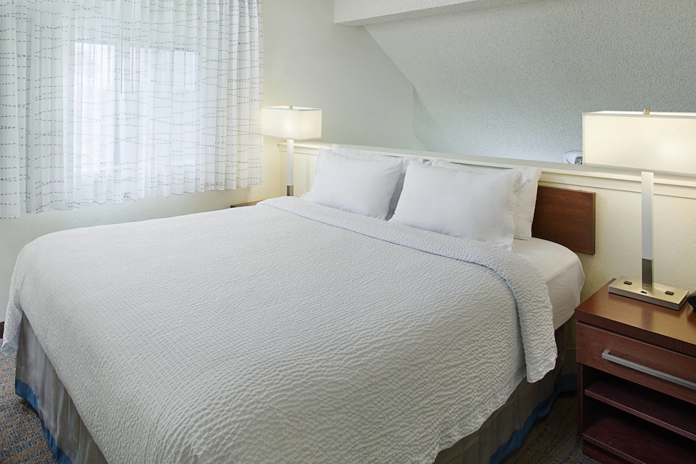Residence Inn by Marriott Sacramento Cal Expo 25/68
