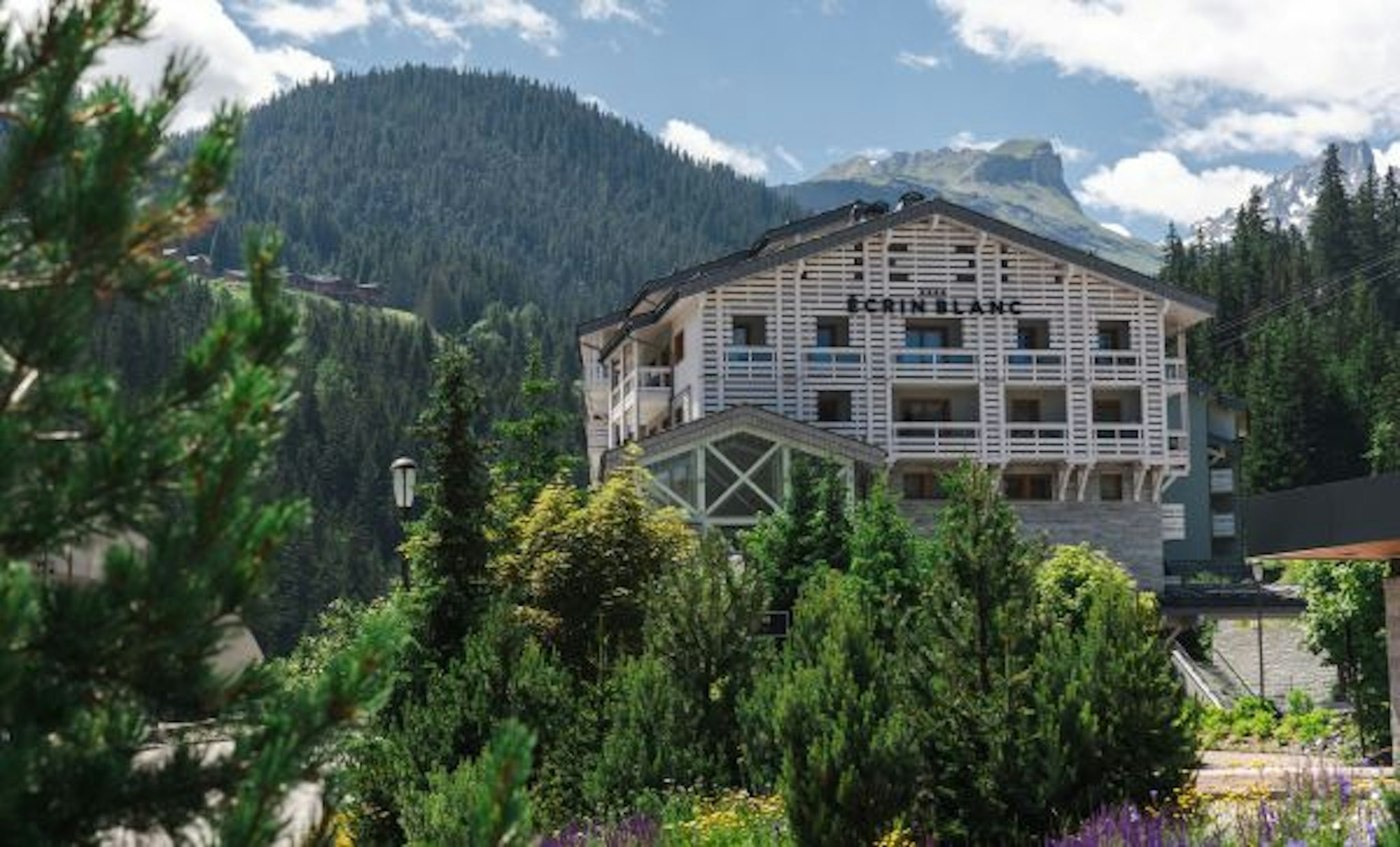 Ecrin Blanc Resort Courchevel in COURCHEVEL