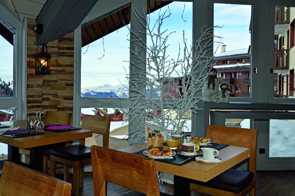 Hotel Vacances Bleues Belle Plagne 40/50