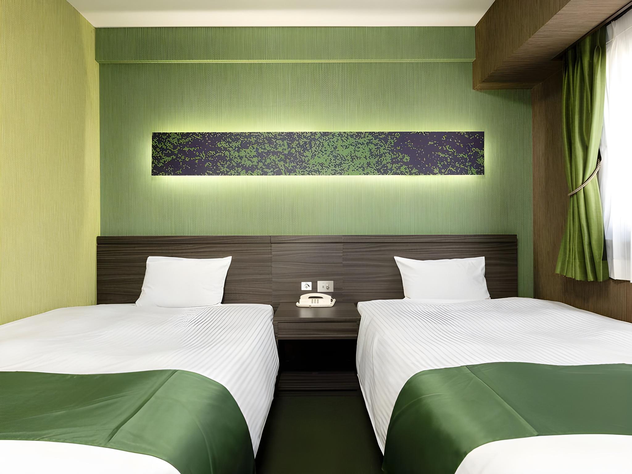 Room, Semi Double Bed, Twin Beds, Smoking