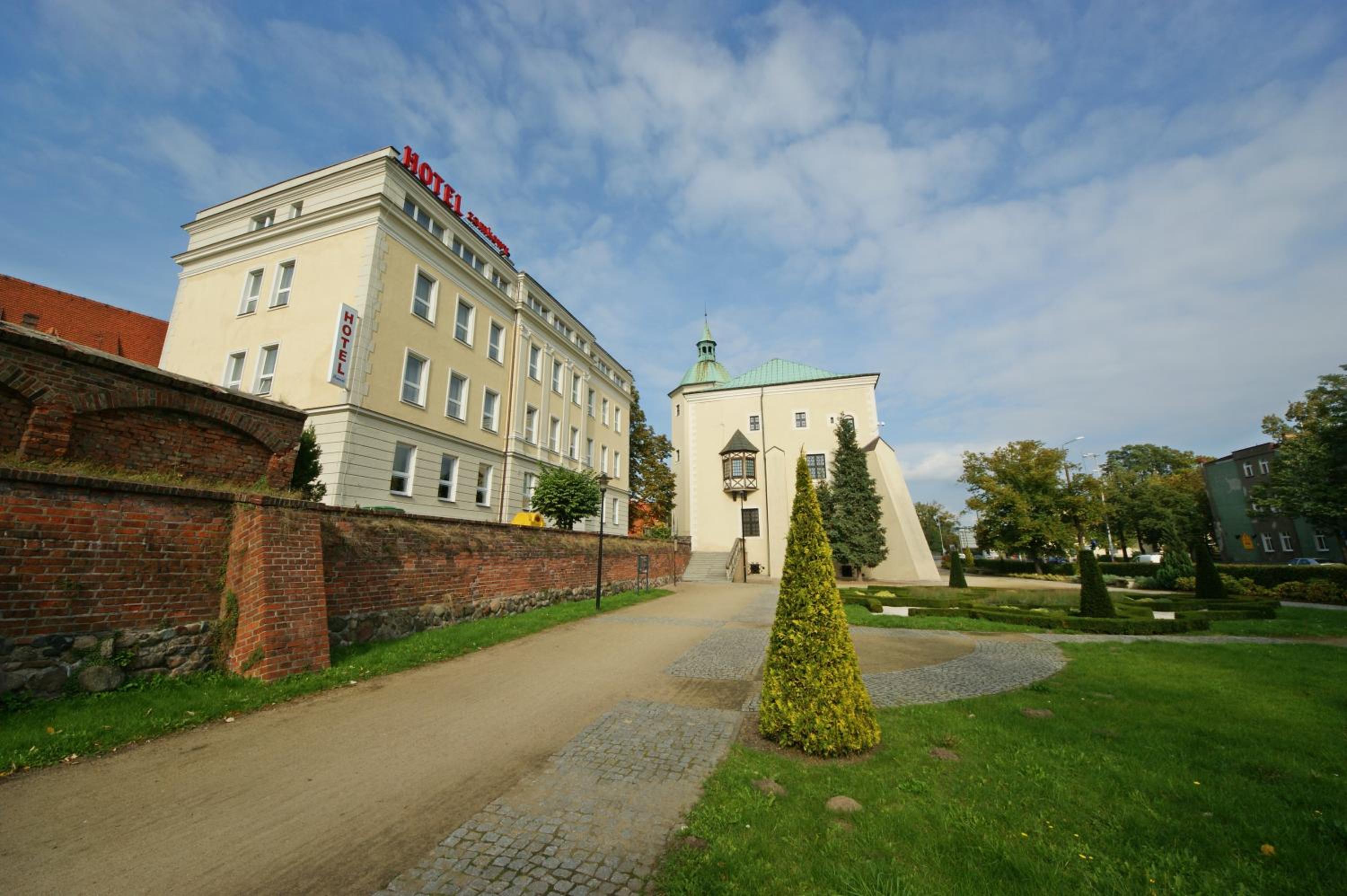Zamkowy 46/50