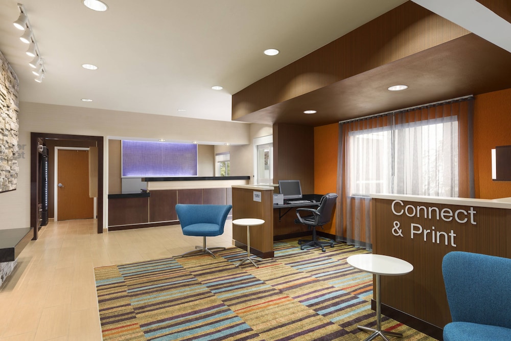 Fairfield Inn & Suites Saginaw 38/45