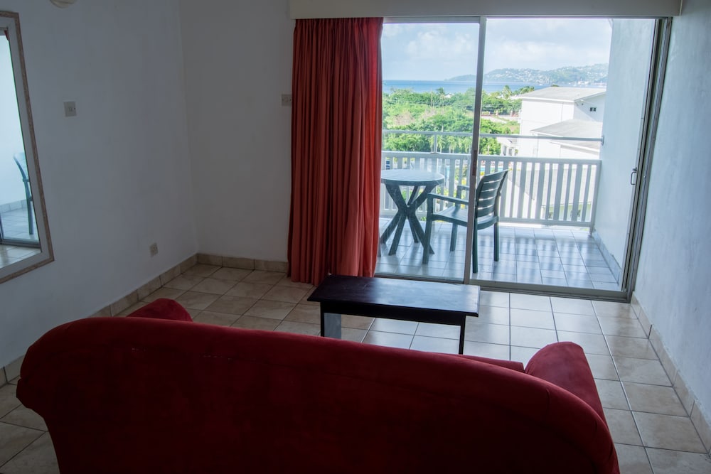 Siesta Hotel 9/75