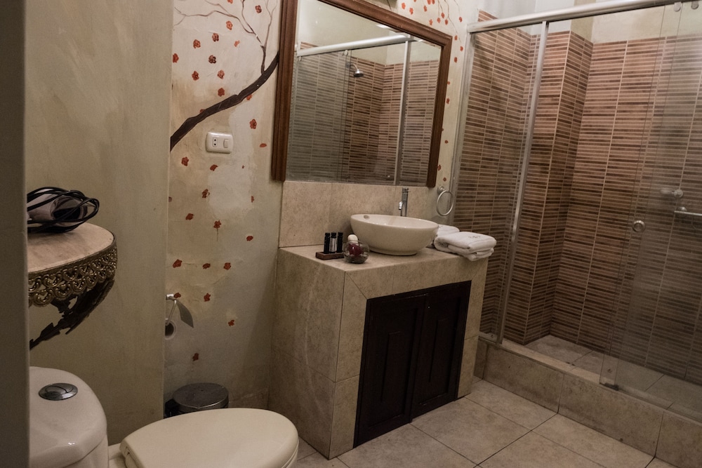 Casa Falleri Boutique Hotel 72/74