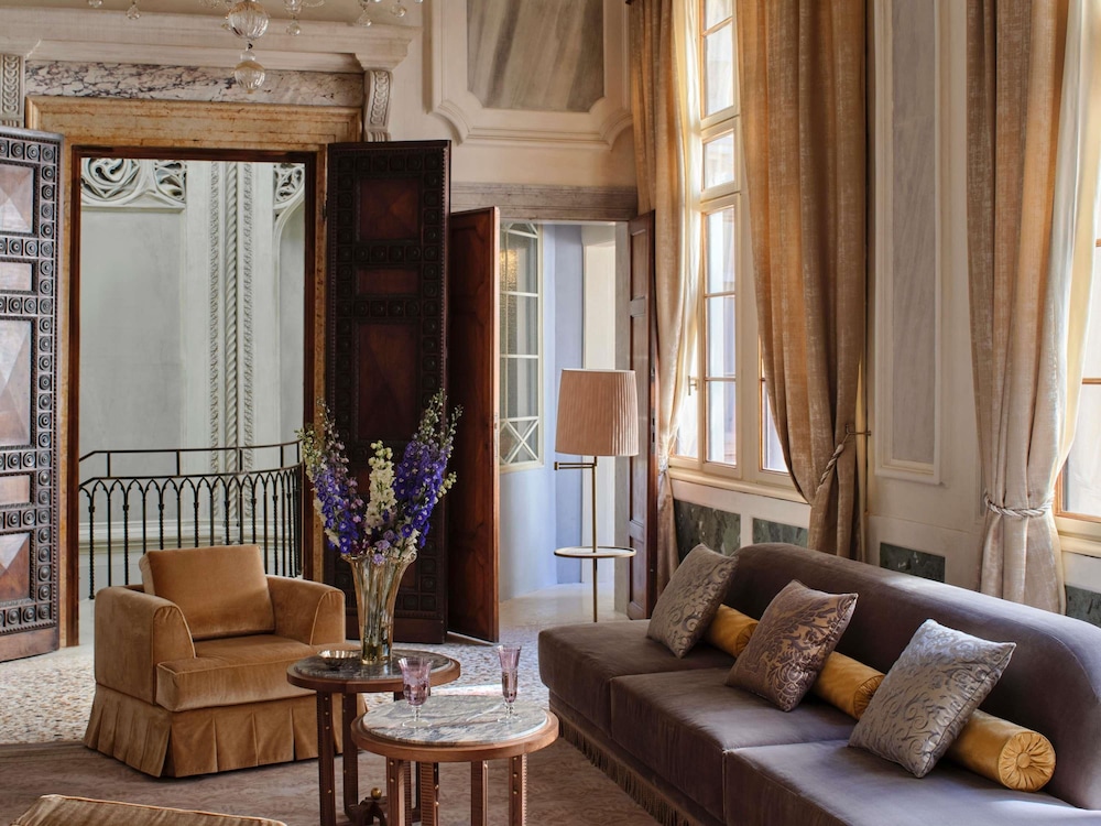 Orient Express Palazzo Dona Giovannelli 52/69