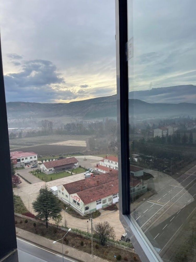 Doubletree By Hilton Eskisehir Turkey 46/51