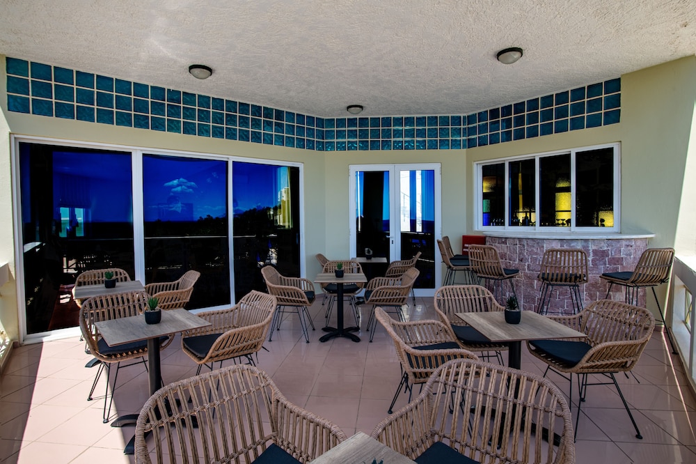 Polyrizos Hotel 13/24