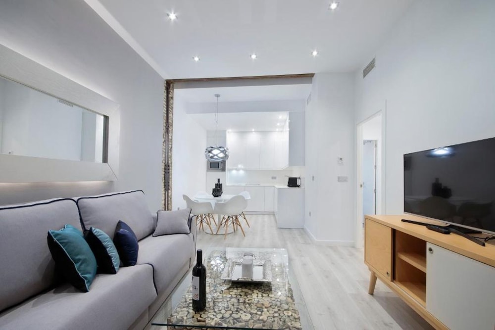 Habitat Suites Gran Via 17 49/65