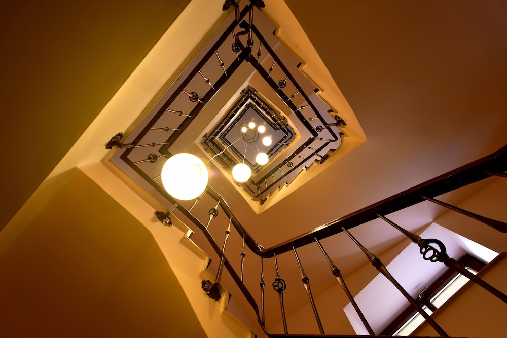 HOTEL BRASOV 26/49