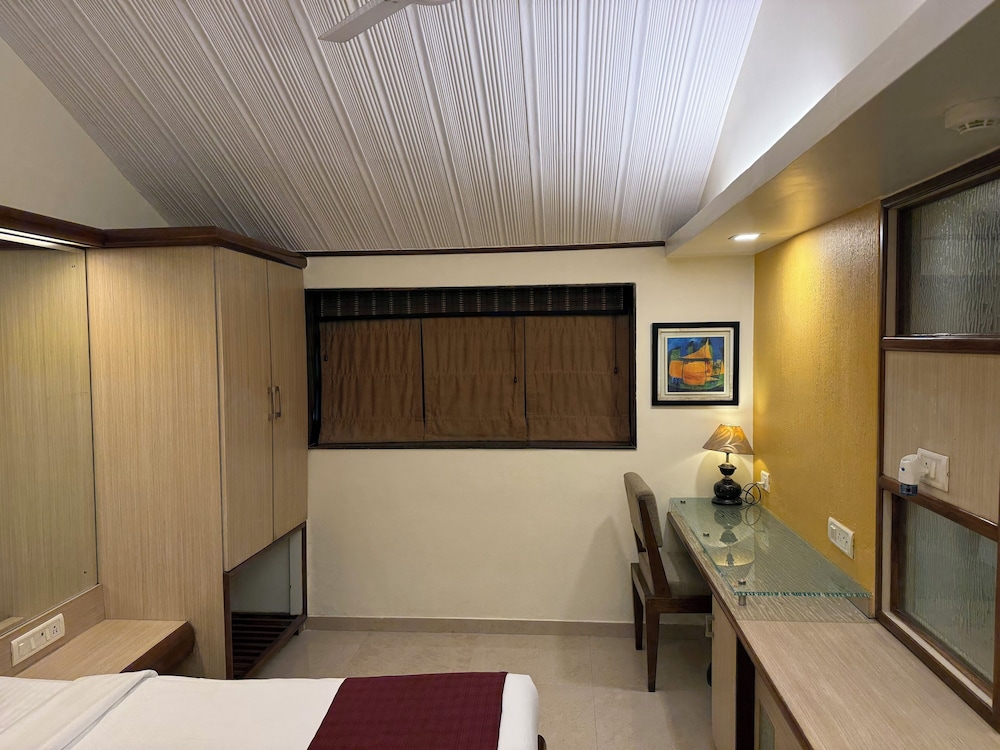 Hotel Beach Garden 5/50