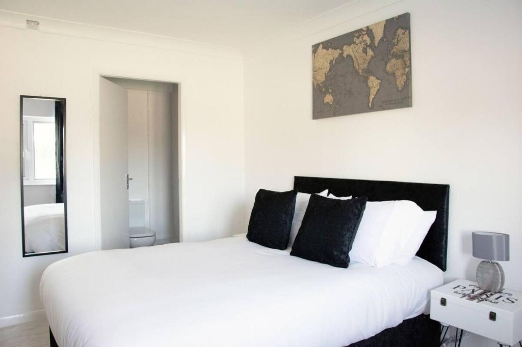 OYO Belvoir Hotel 16/39