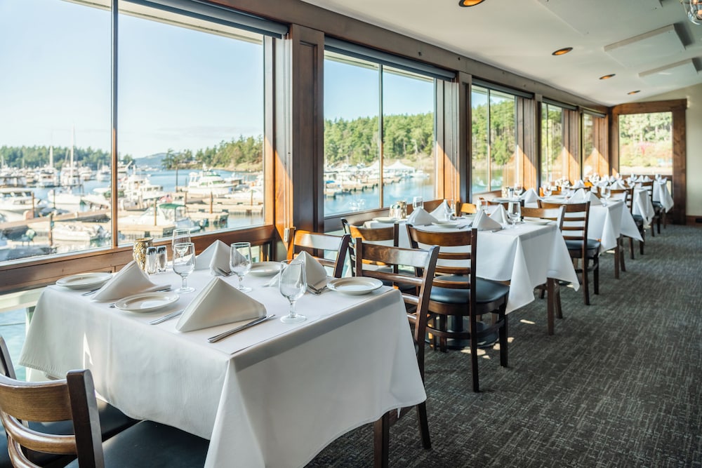 Roche Harbor Resort 60/77