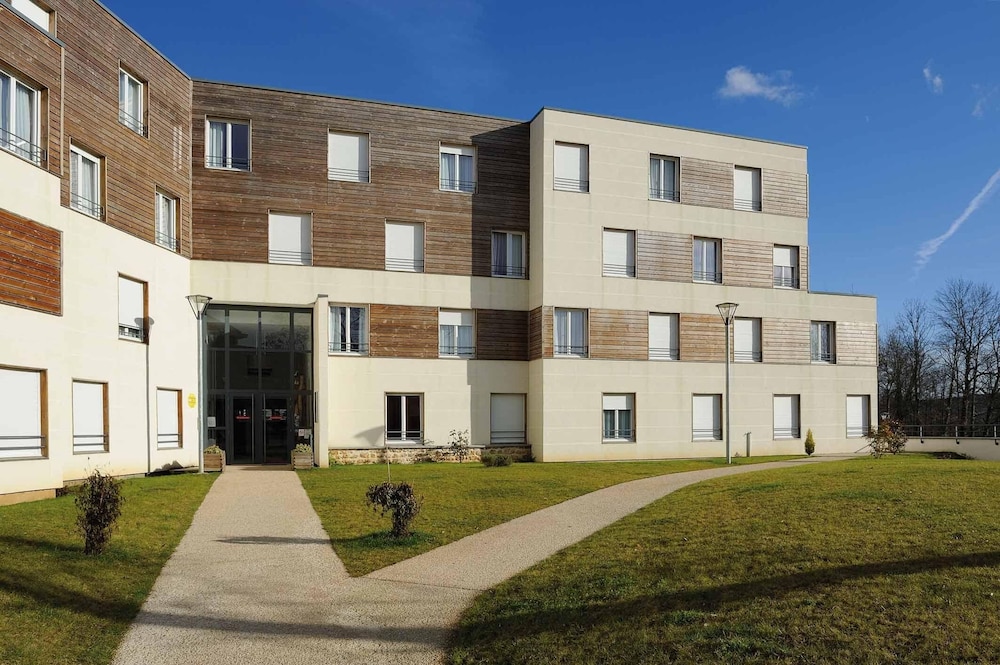 Residhome Bures La Guyonnerie in BURES SUR YVETTE