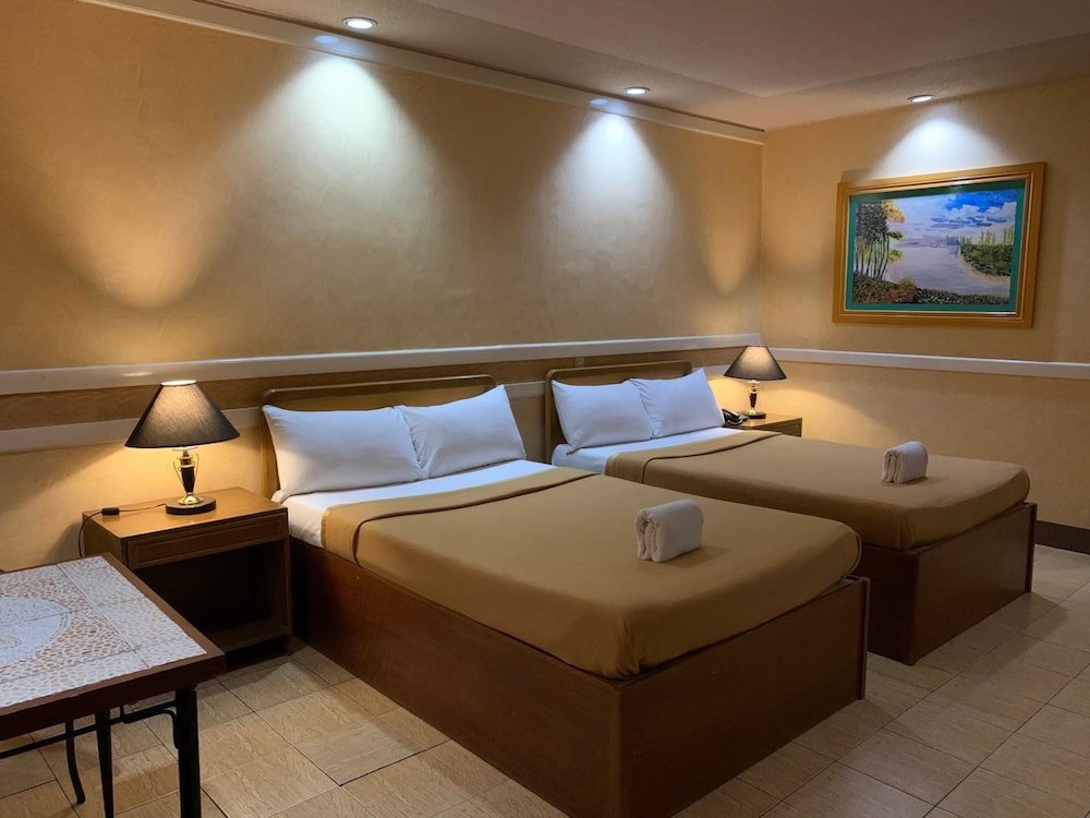 La Maja Rica Hotel 12/24