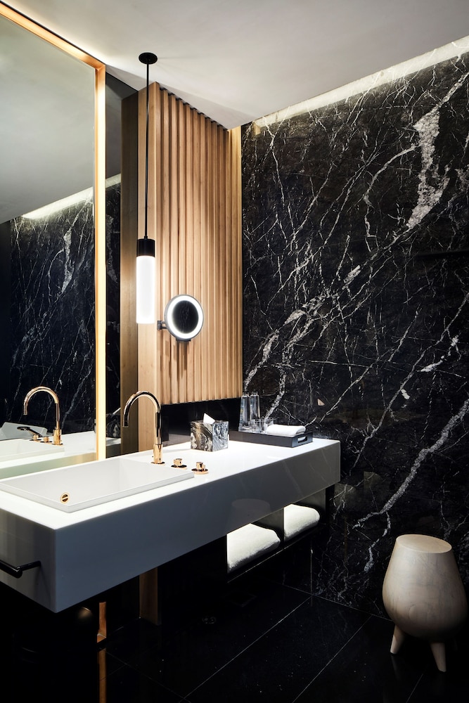 Park Hyatt Jakarta 70/70