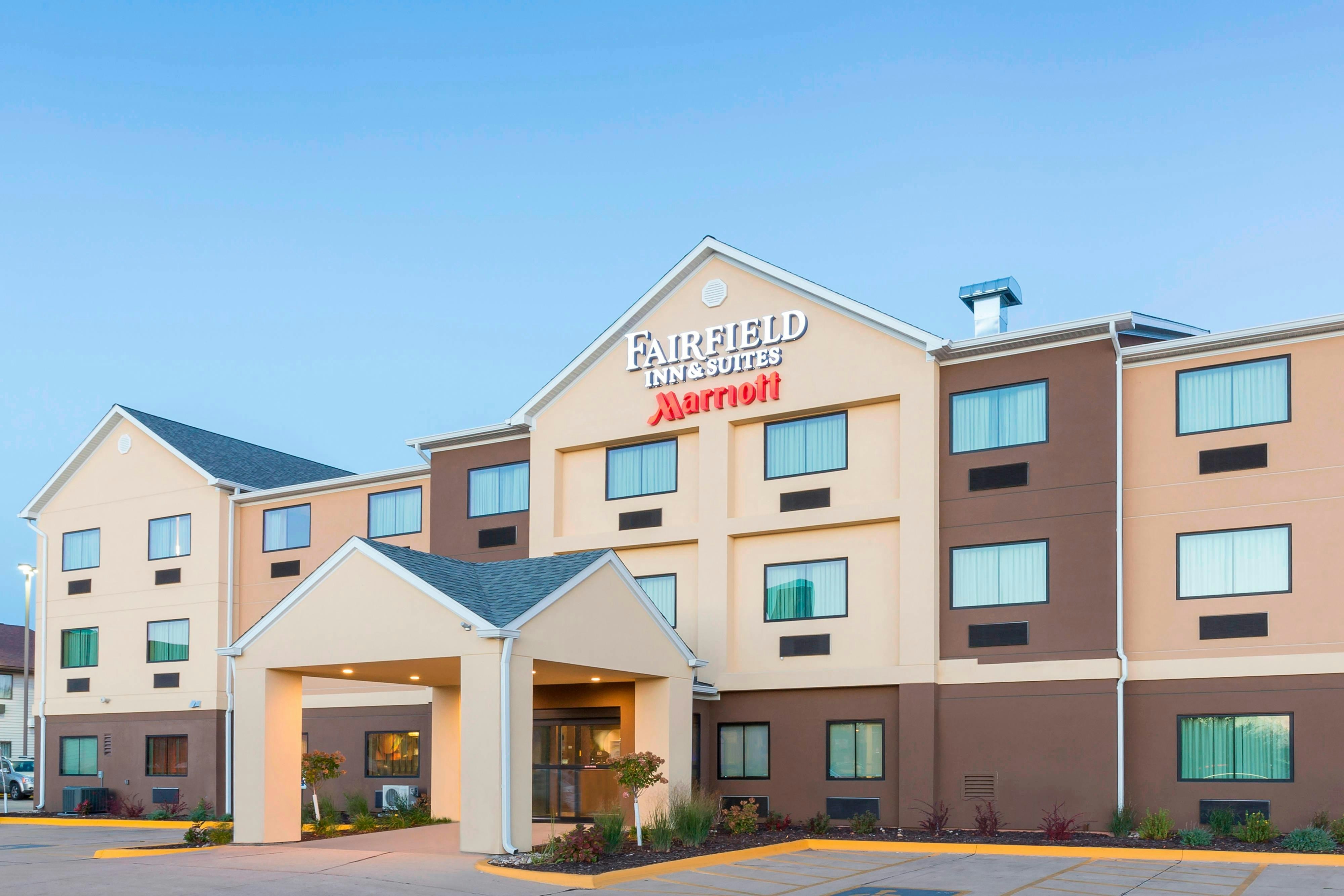 Fairfield Inn & Suites Galesburg 2/22