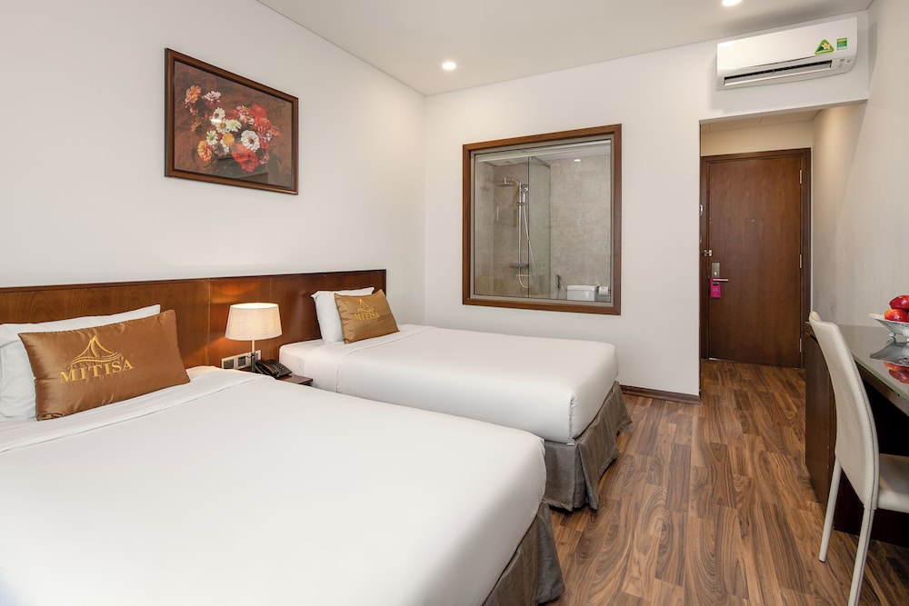 Mitisa Hotel 12/44