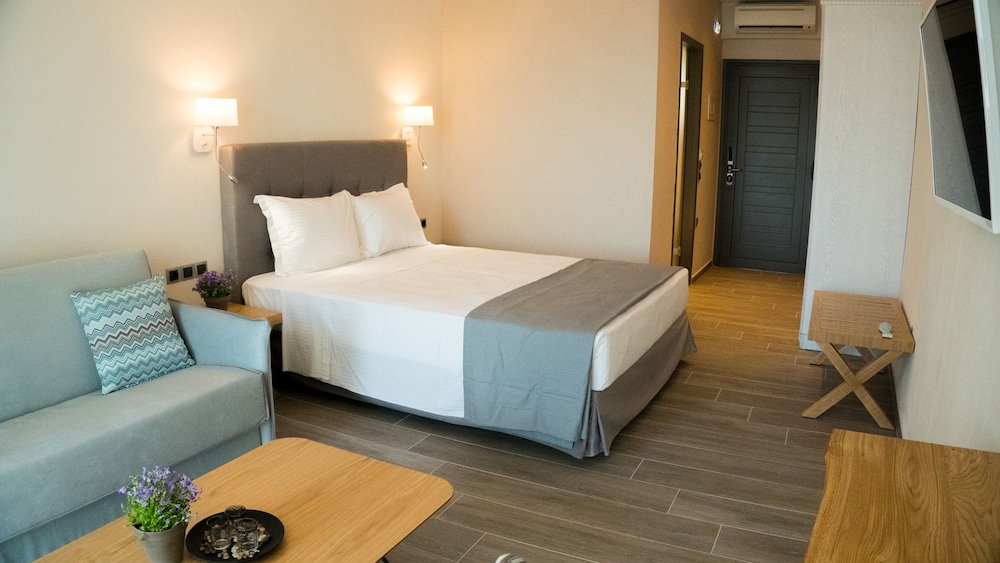 Costa Domus Blue Luxury Apartments 8/50
