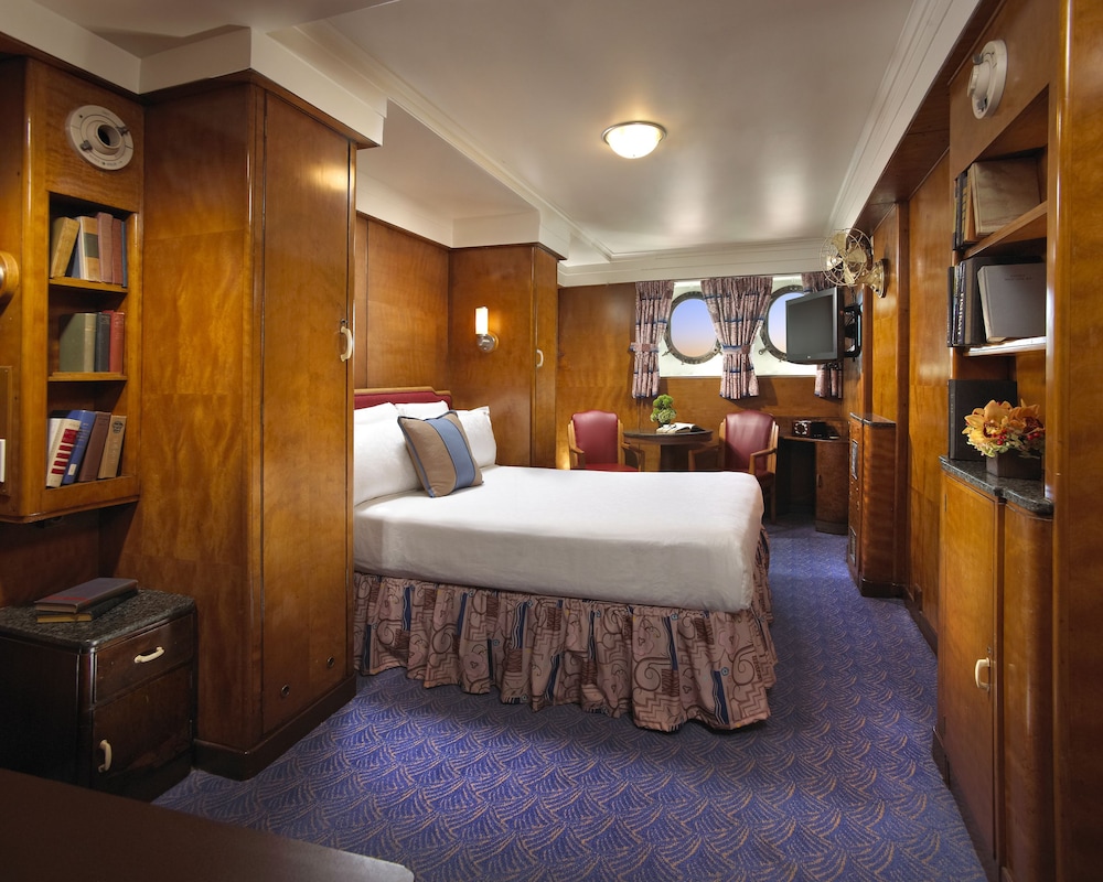 The Queen Mary 19/56