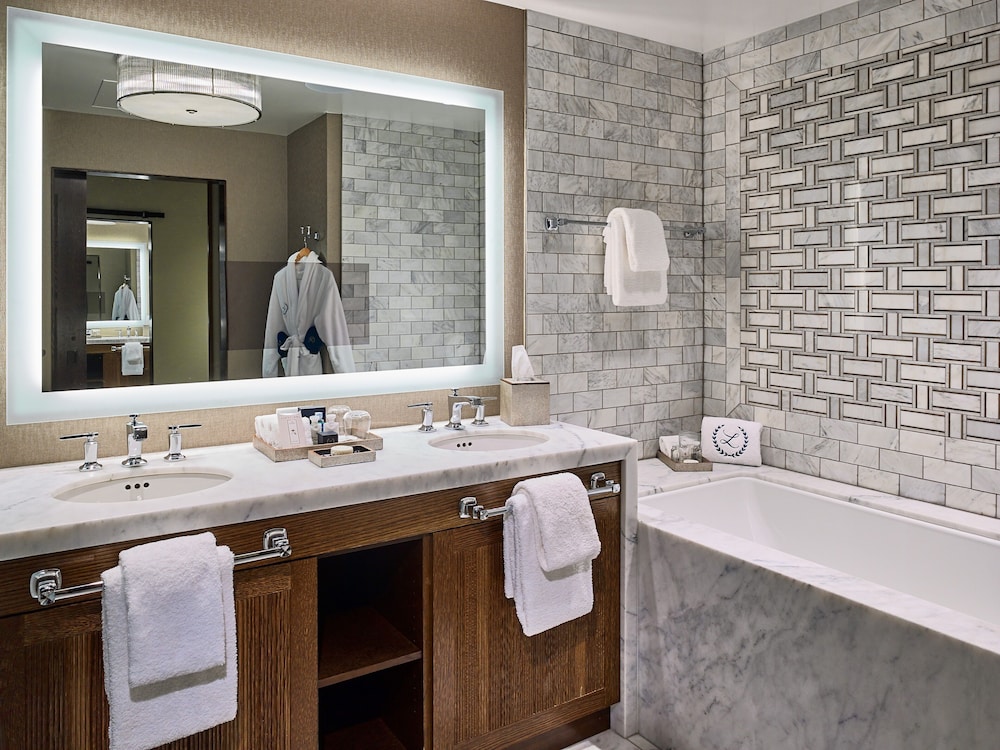 The Laurel Hotel & Spa 39/41