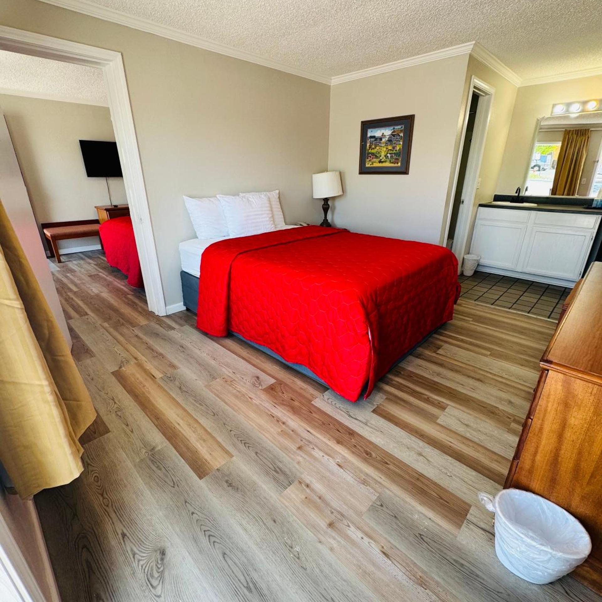 Oak Grove Inn 16/50