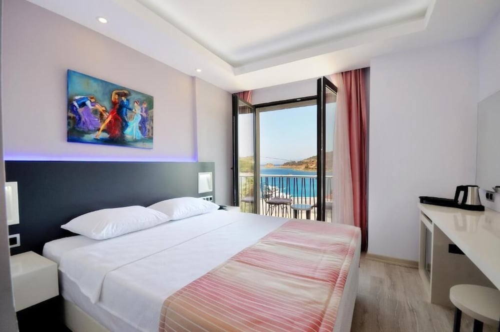 Datca Sapphire Hotel 11/50