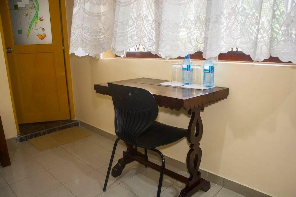 Granary Home Stay 13/16