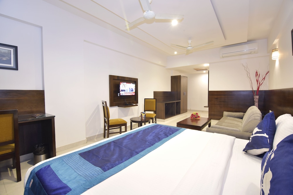 I V Sanctum Hotel 16/49