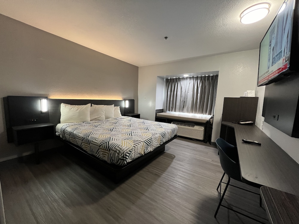 Motel6 Simpsonville, SC - Greenville 15/50