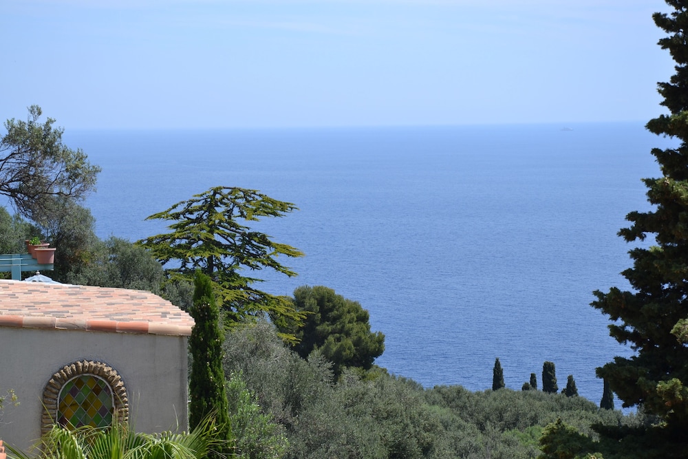 Villa Azur 42/50