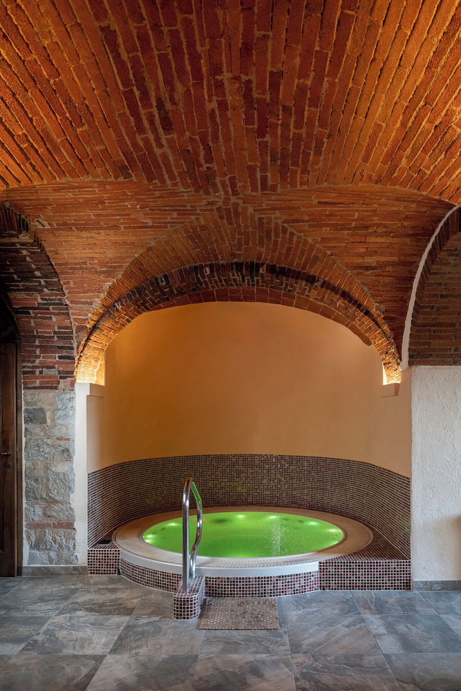 Relais Vignale 44/77