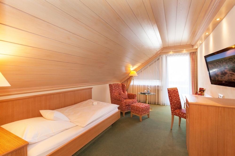 Plus, Superior, Single, Single Bed, Balcony