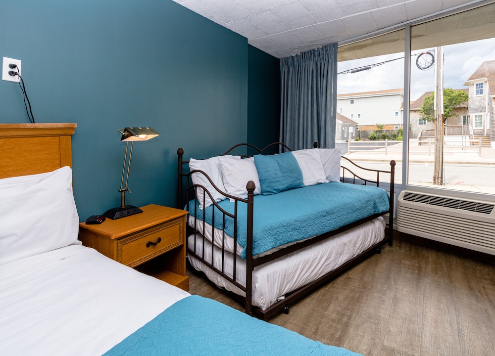 Charlroy Motel 28/56