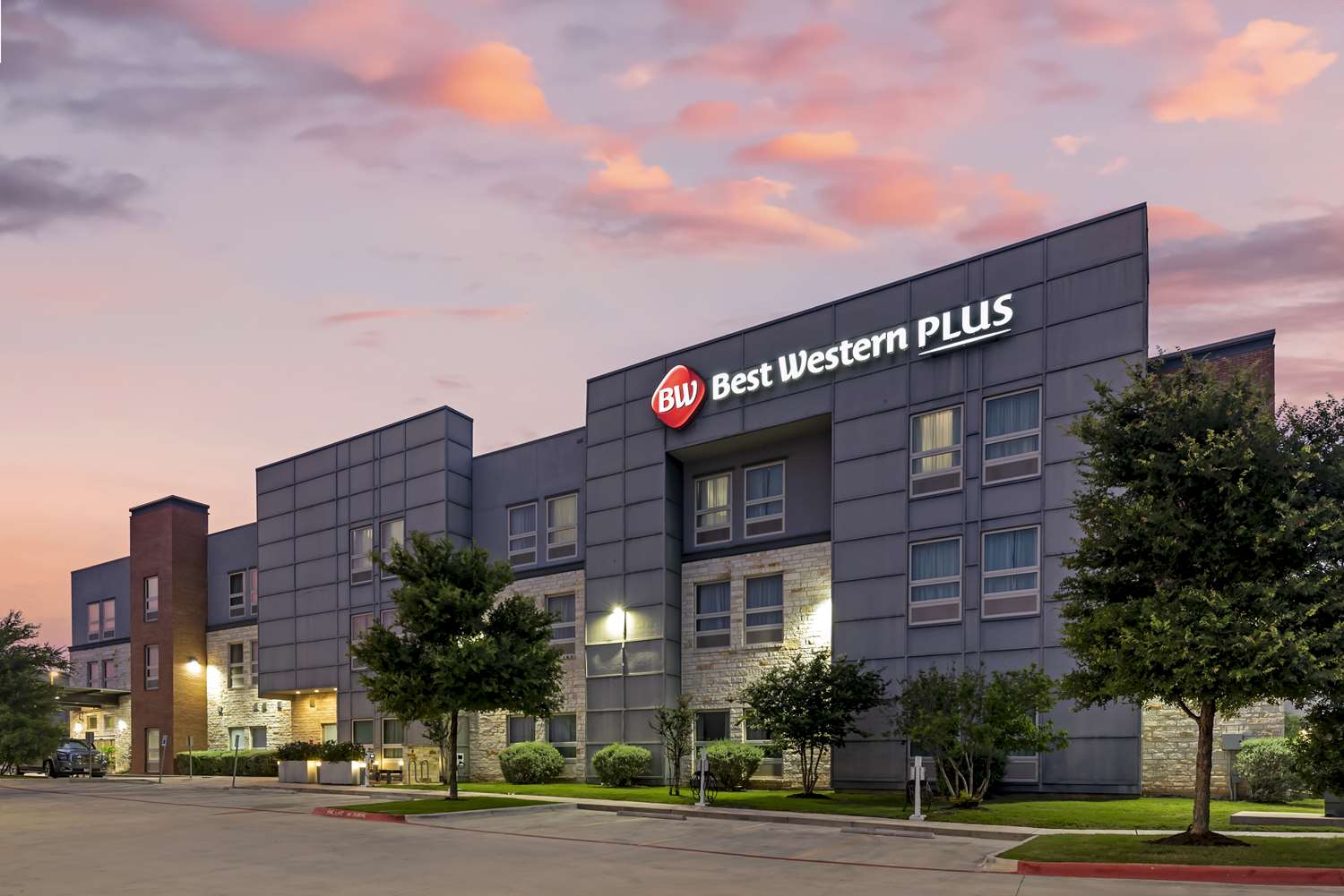 Best Western Plus Pflugerville Inn and Suites 2/37