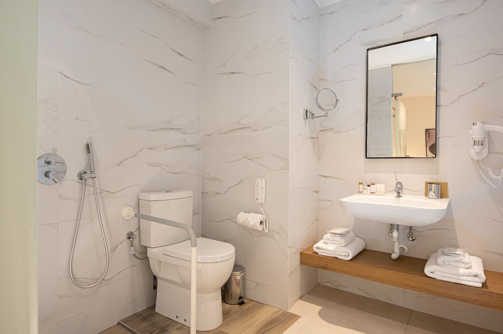 Dom Boutique Hotel 59/64