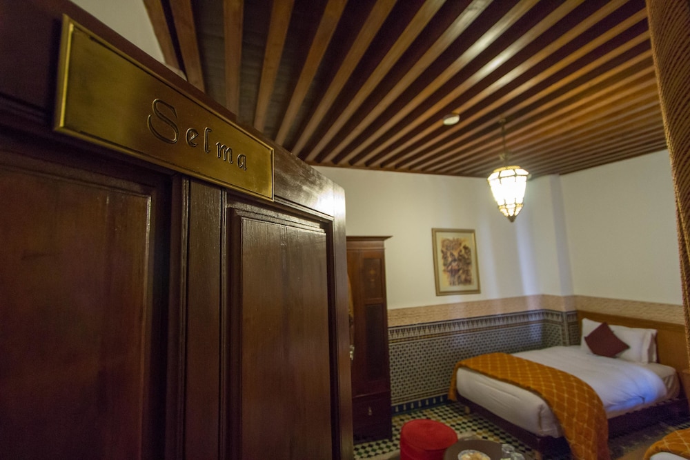 Riad Myra 31/75