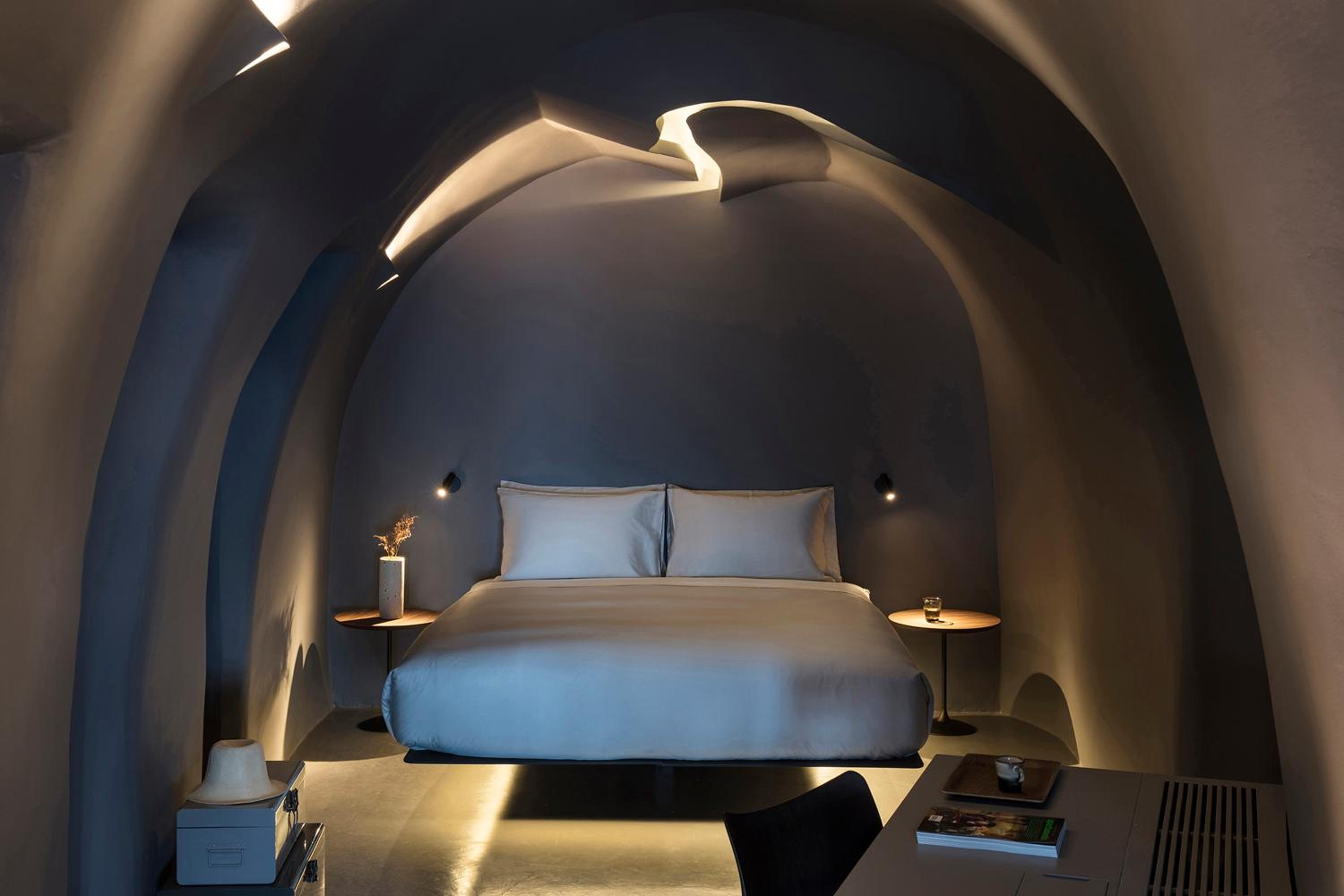 Deluxe, Suite, King Bed, Sunset View, Sofa, Hot Tub