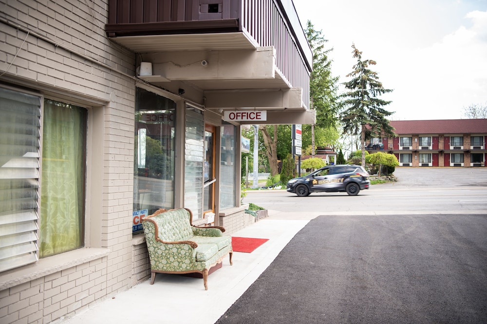 Advance Inn 35/50