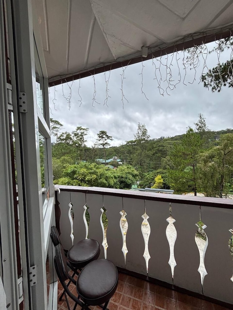 Safari Lodge Baguio By Log Cabin Hotel 52/76