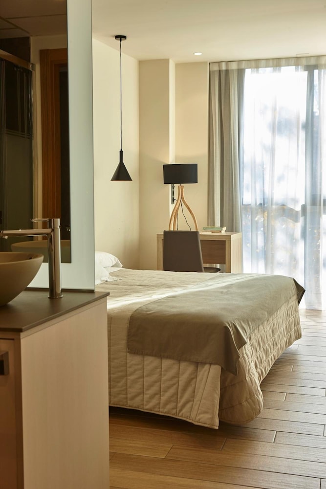 Hotel Bilbao Plaza 32/61