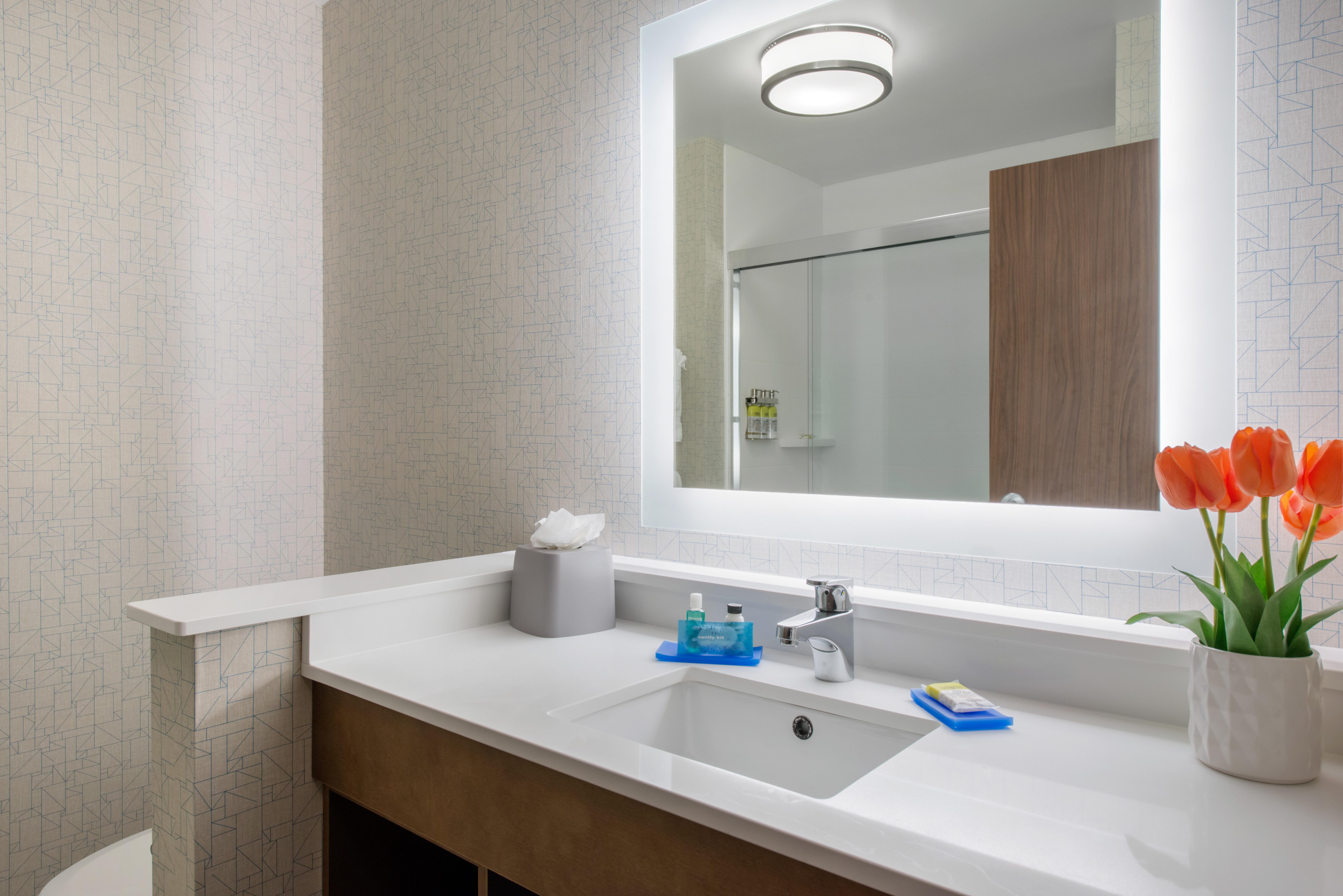 Holiday Inn Express Suites Alachua Gainesville Area 70/73