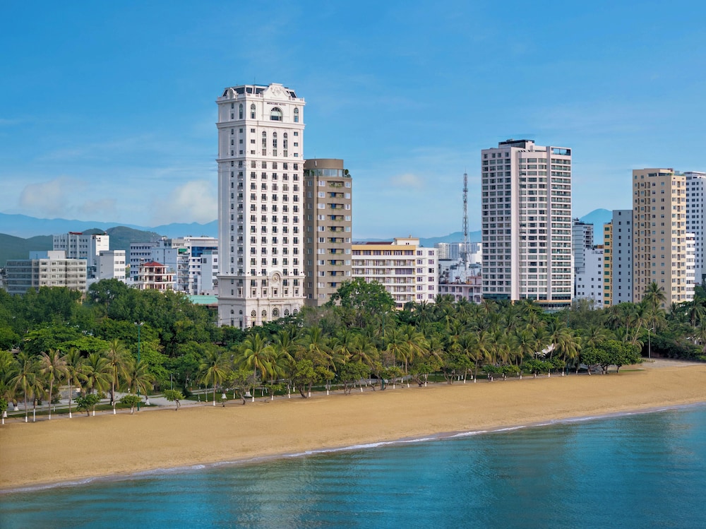 Mercure Nha Trang Beach 38/46