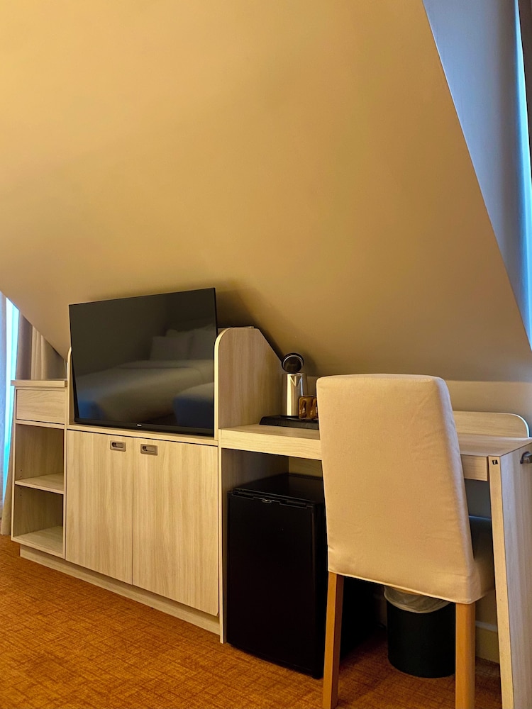 HOTEL CENTRAL SAINT GERMAIN 40/47
